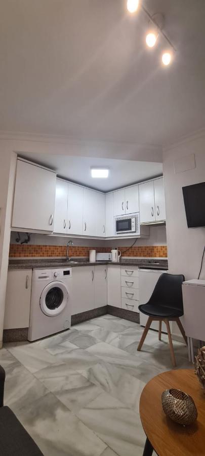 Apartamento A 2 Minutos De La Playa Y Centro Фуэнхирола Экстерьер фото