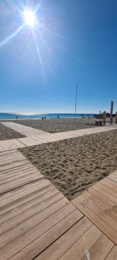 Apartamento A 2 Minutos De La Playa Y Centro Фуэнхирола Экстерьер фото