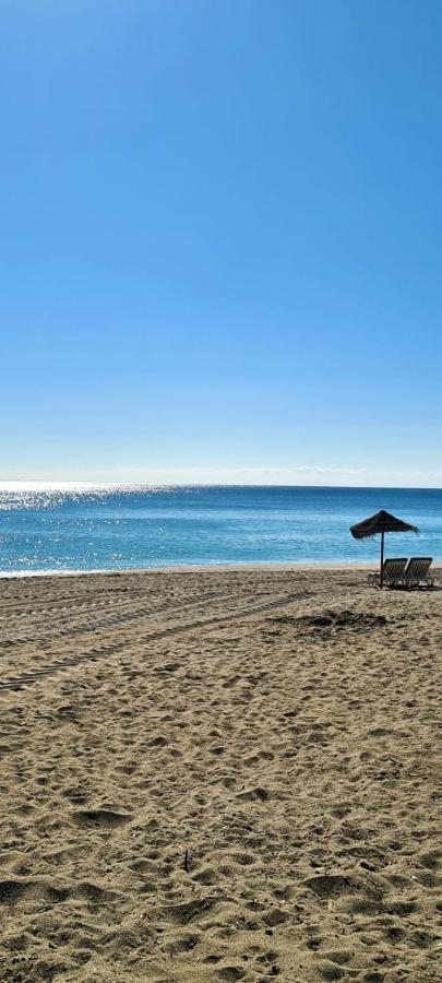 Apartamento A 2 Minutos De La Playa Y Centro Фуэнхирола Экстерьер фото
